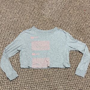 Nike Tee Gray Long Sleeve Tee Crop Top